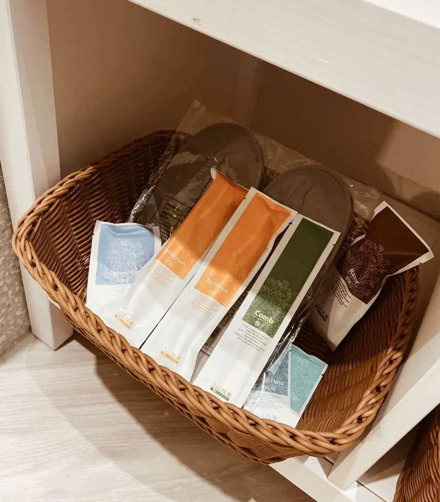 (2-4人包棟首選)樓中樓 席夢思 冷暖氣 套房－附私人免治 浴缸衛浴