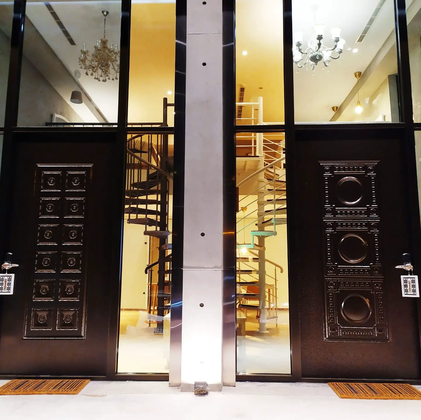 (2-4人包棟首選)樓中樓 席夢思 冷暖氣 套房－附私人免治 浴缸衛浴