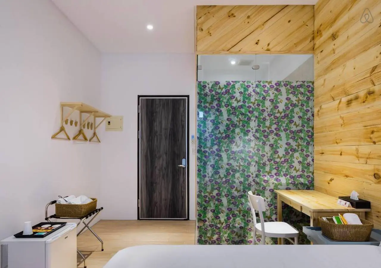 豪華 席夢思 電梯套房 －附私人 免治衛浴