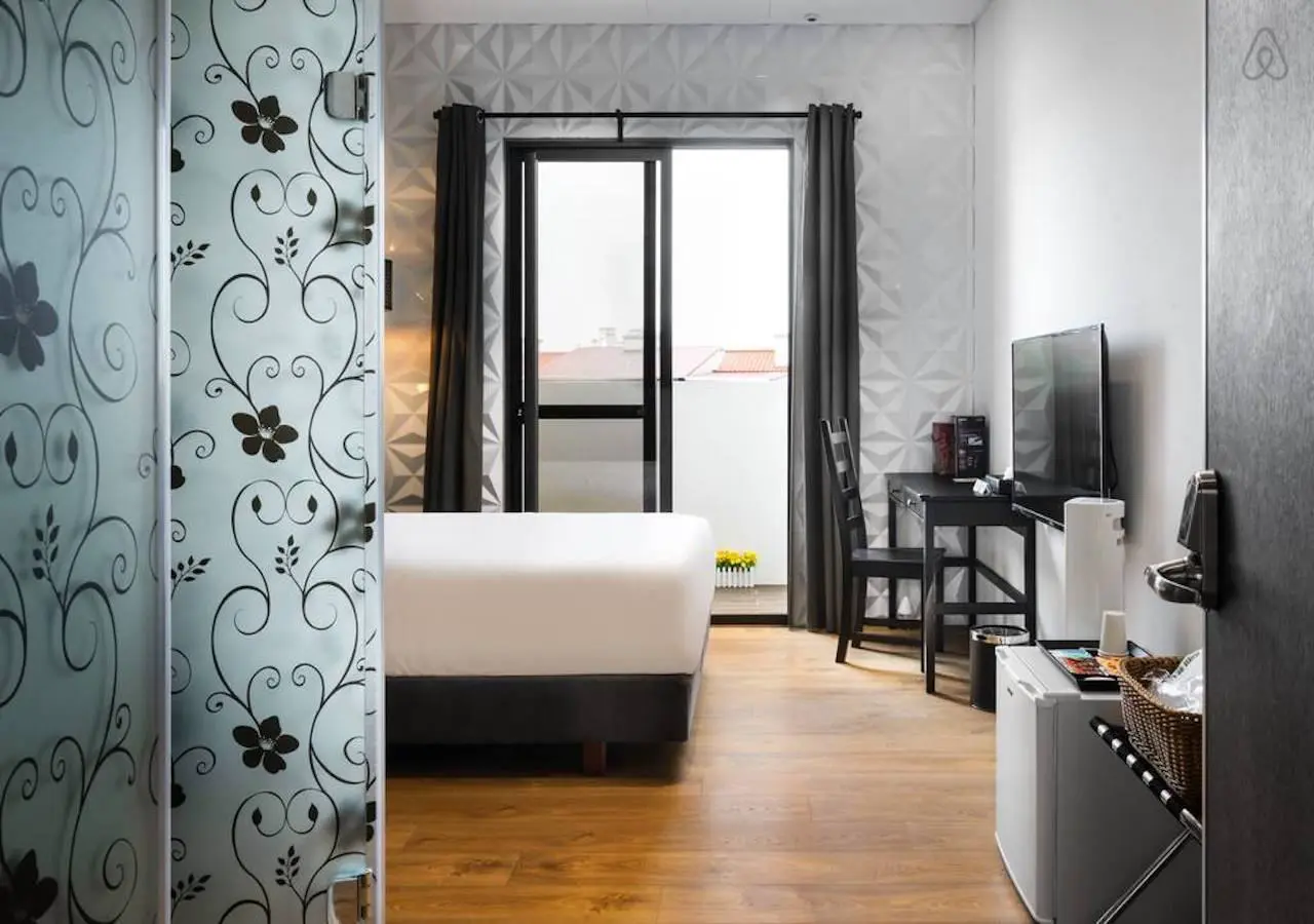 豪華 席夢思 電梯套房 －附私人 免治衛浴