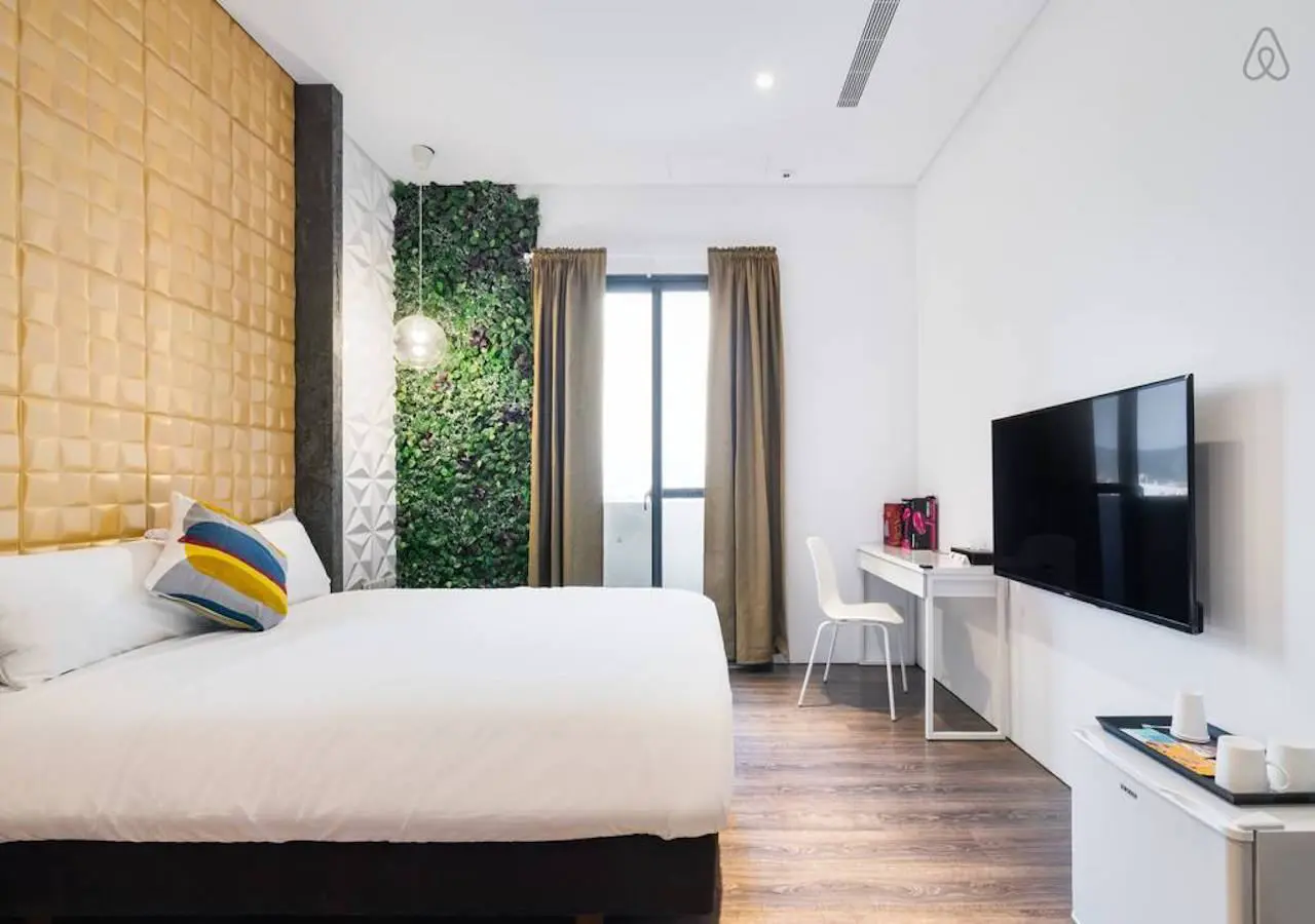 豪華 席夢思 電梯套房 －附私人 免治衛浴