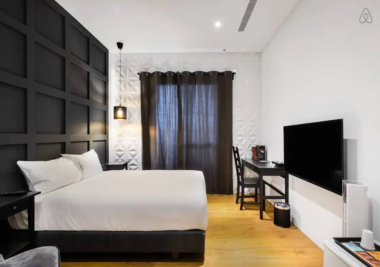 豪華 席夢思 電梯套房 －附私人 免治衛浴