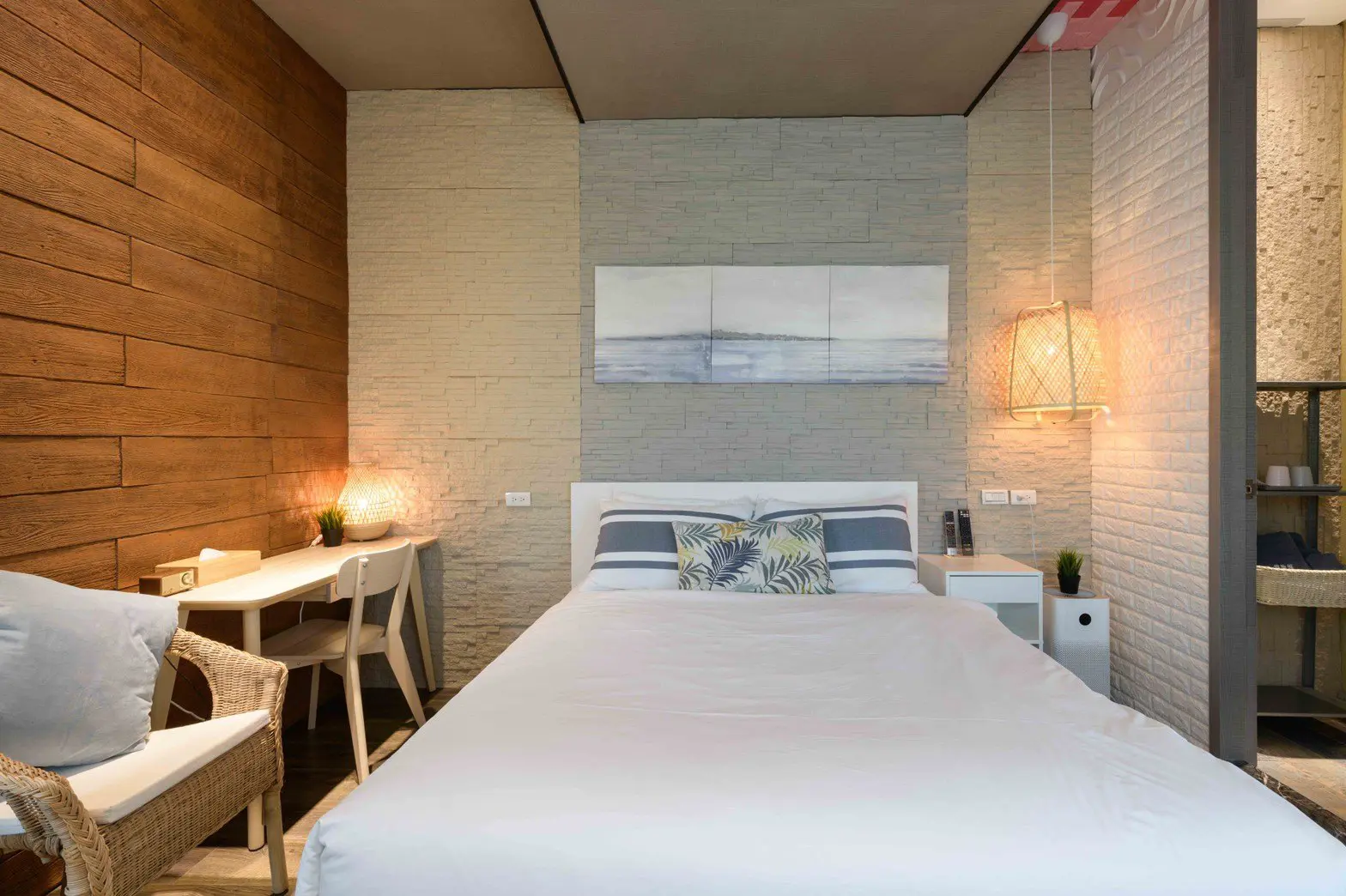 豪華 席夢思 電梯套房 －附私人 免治衛浴