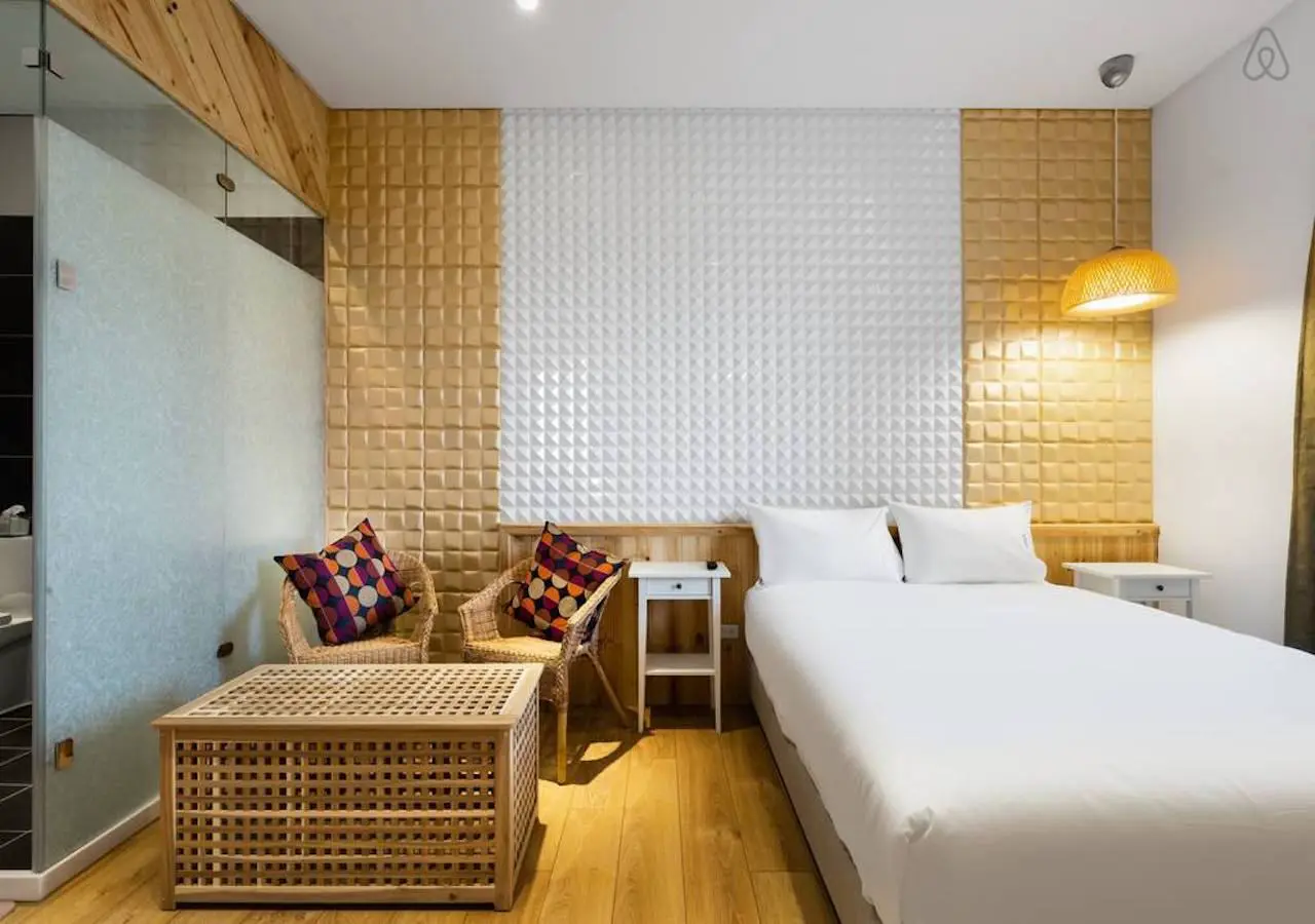 豪華 席夢思 電梯套房 －附私人 免治衛浴